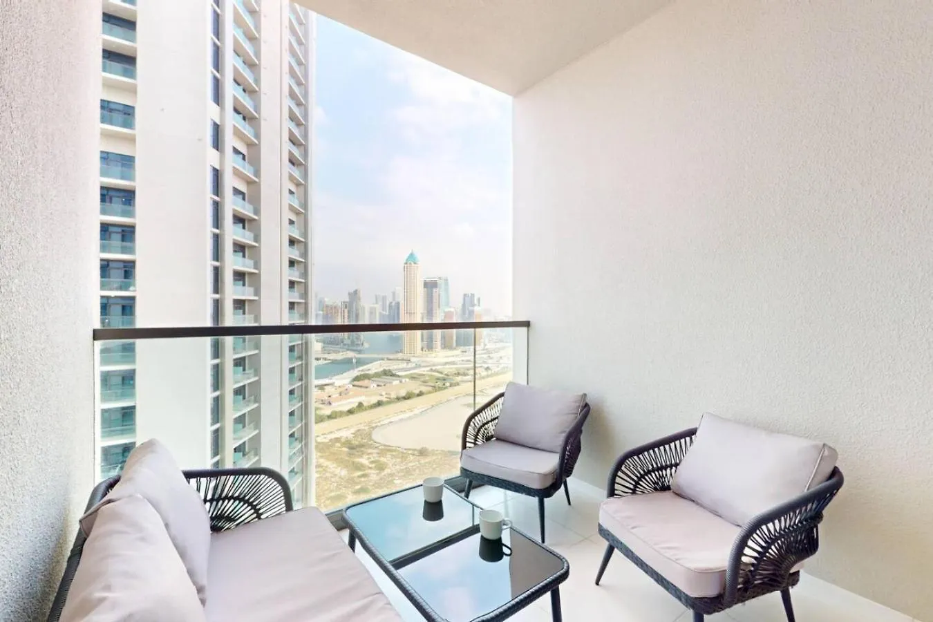 Noor Escape I Family Apartment Near Dubai Mall