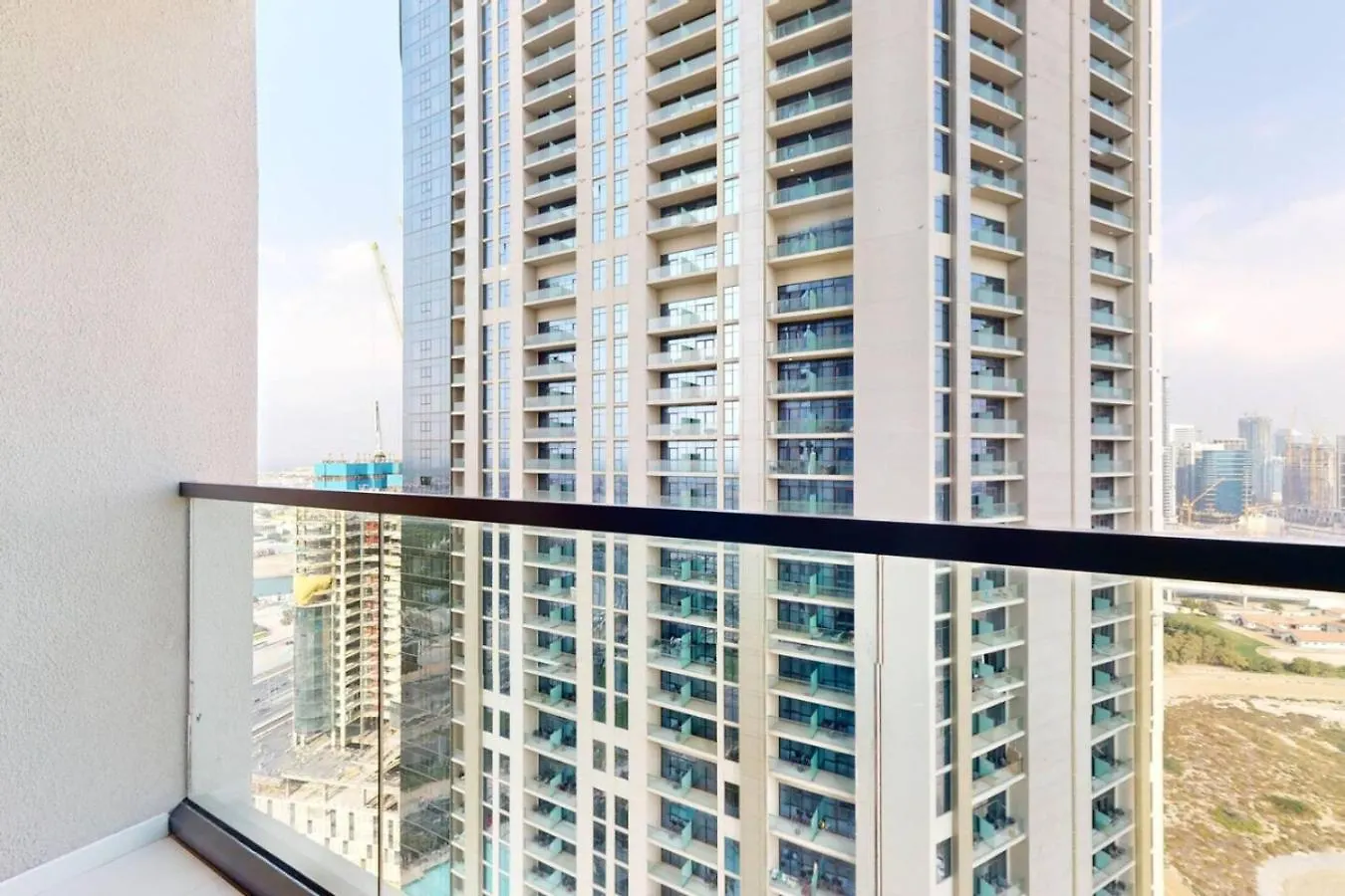 Noor Escape I Family Apartment Near Dubai Mall
