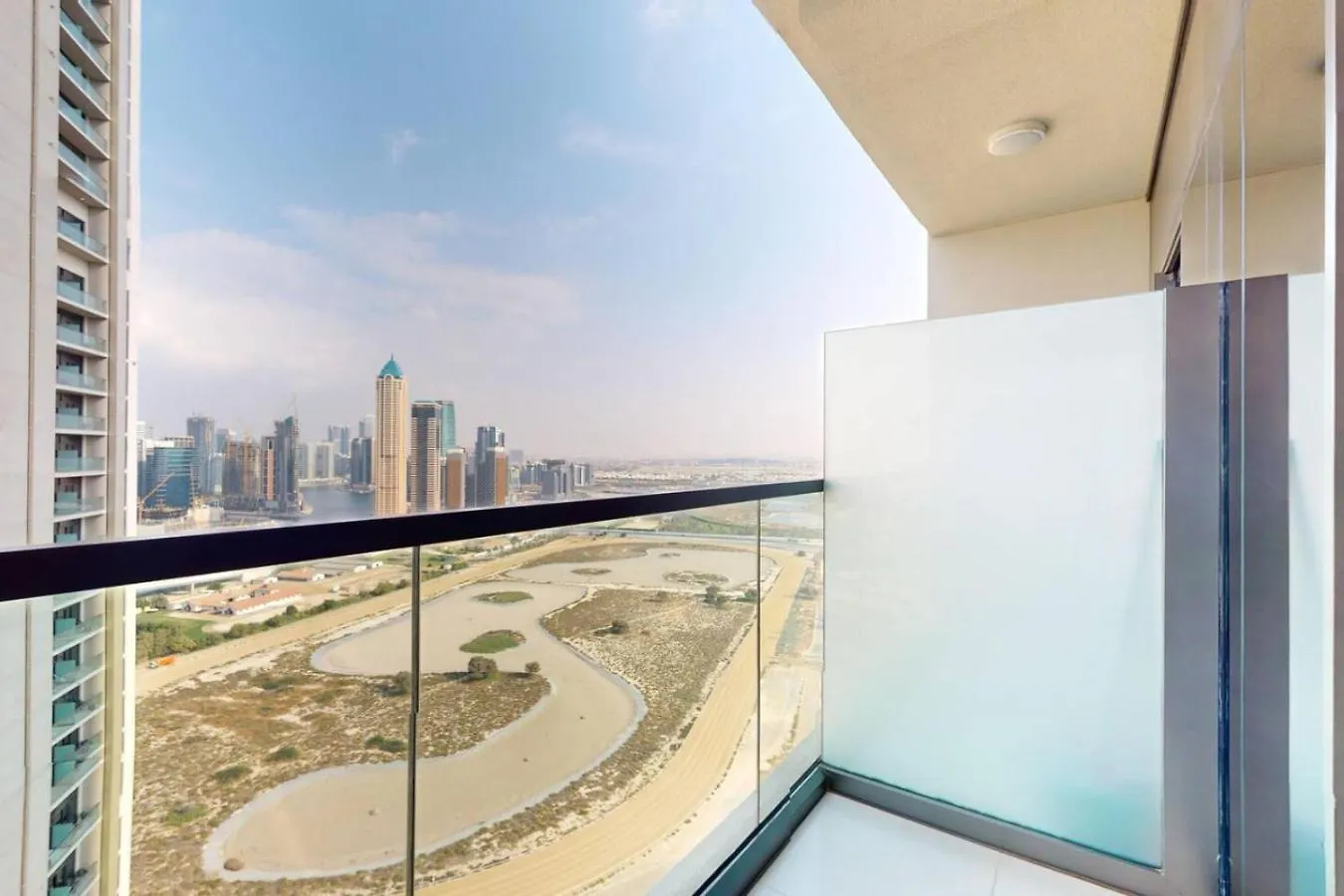 Noor Escape I Family Apartment Near Dubai Mall